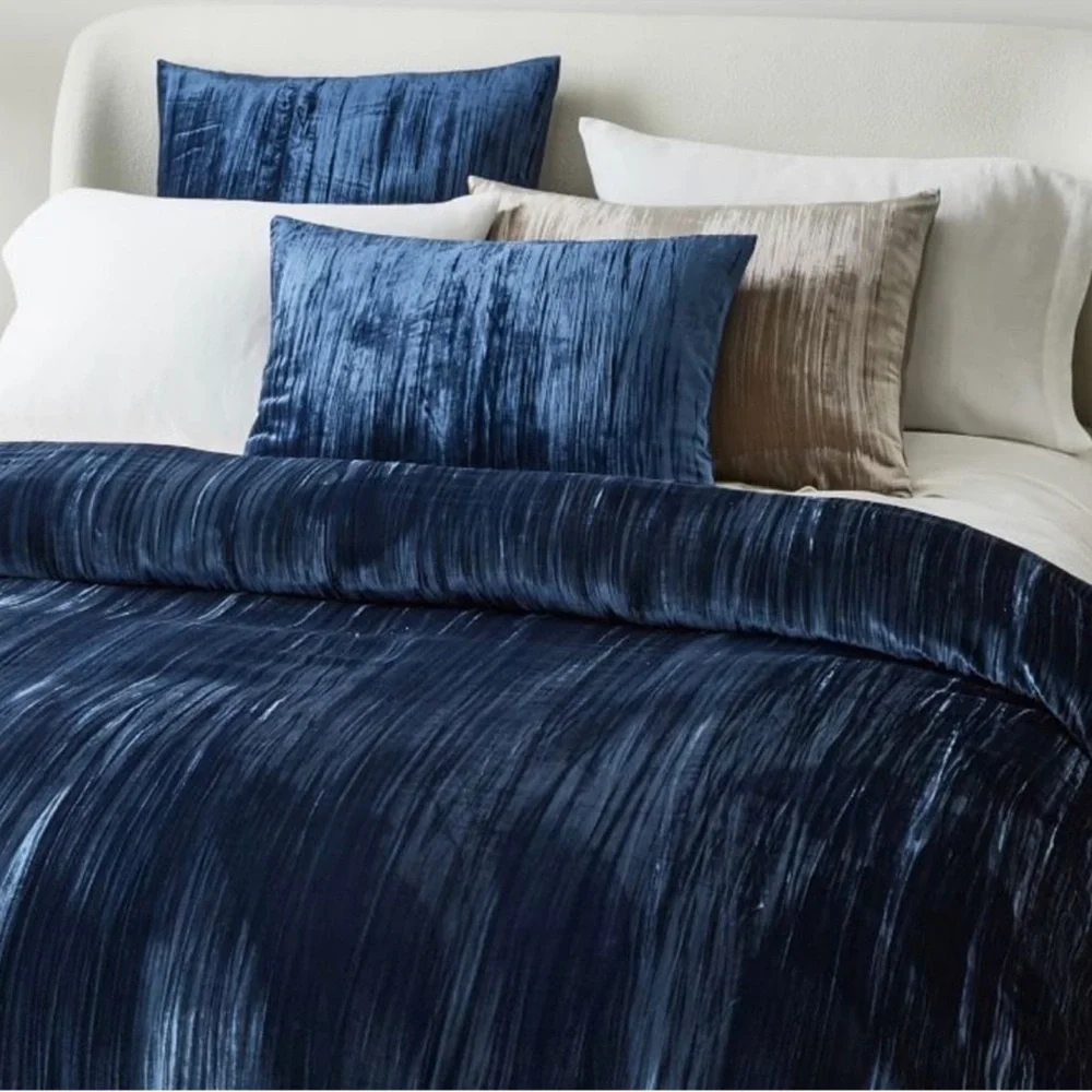 West Elm Lush Crinkle Velvet Euro Sham Blue 26”x26” - One Sham